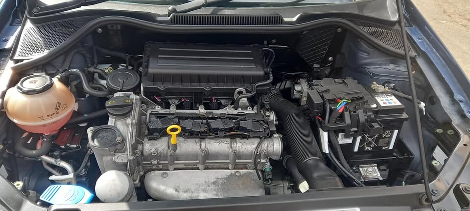 USED 2019 VW POLO VIVO 1.4 MANUAL TRANSMISSION.. BLUE COLOUR.. 53000KMS.. CLOTHE SEATS