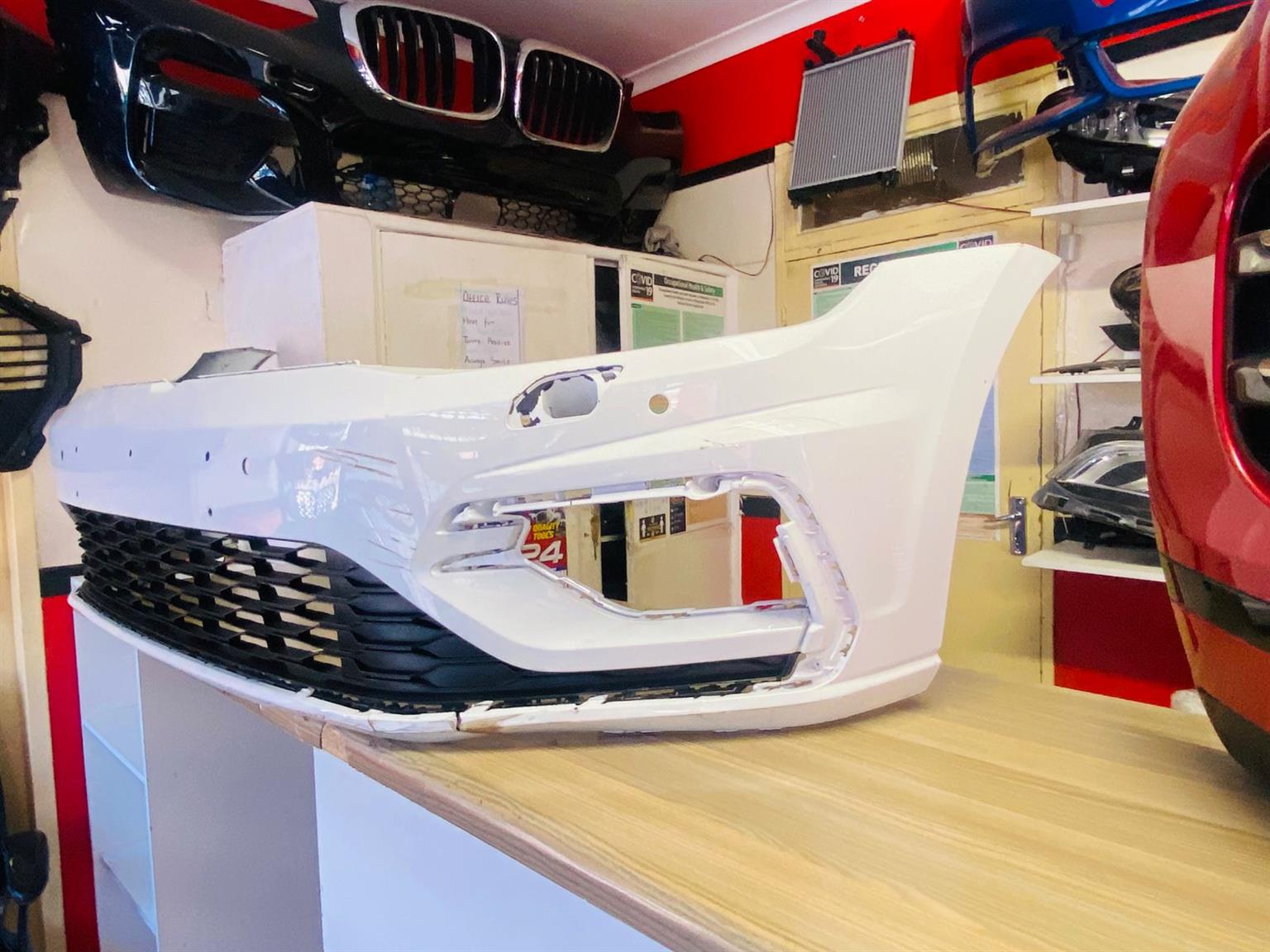 2020 VW GOLF 7.5 FRONT BUMPER WITH BOTTOM GRILL AVAILABLE SALE - Private Seller 2020 VW GOLF 7.5 FRONT BUMPER WITH BOTTOM GRILL AVAILABLE SALE - Private Seller