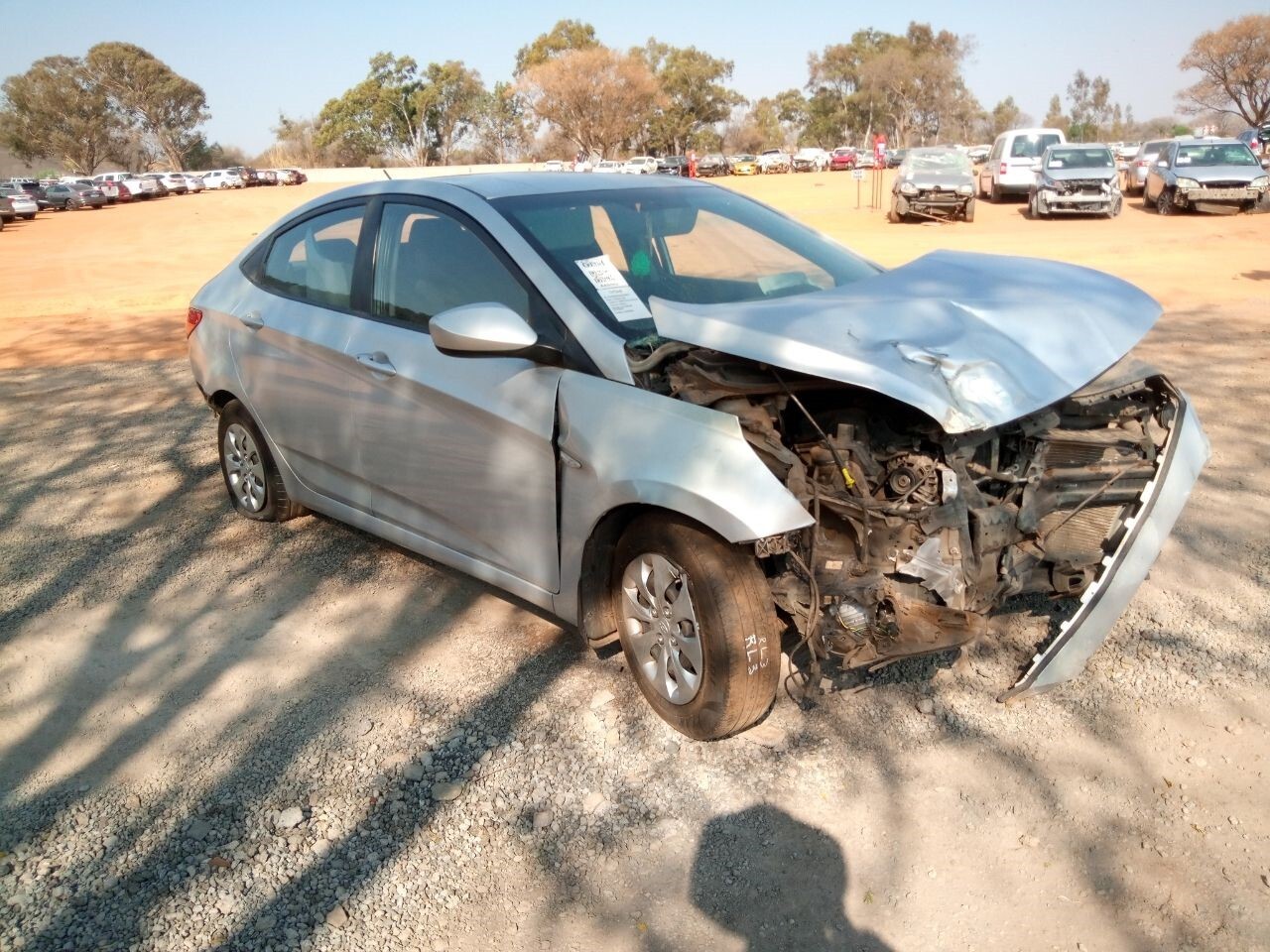 Hyundai ACCENT 1,6 GL/MOTION Silver - 2016 Spares - Private Seller Hyundai ACCENT 1,6 GL/MOTION Silver - 2016 Spares - Private Seller