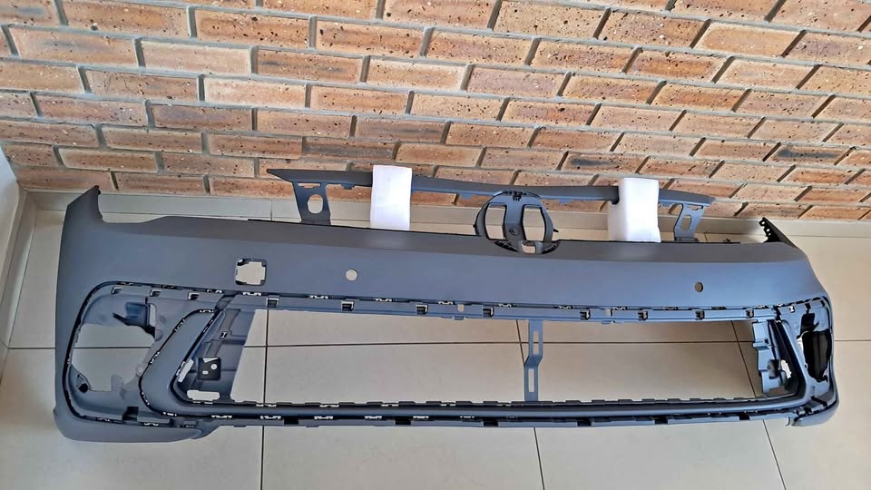 VW POLO MK9 2023 ONWARDS BRAND NEW FRONT BUMPERS WITH PDC HOLES FORSALE PRICE