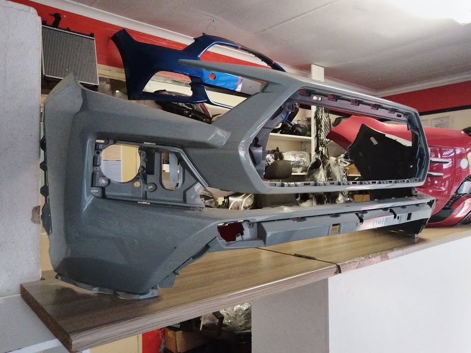 2020 TOYOTA RAV 4 FRONT BUMPER AVAILABLE FOR SALE - Private Seller 2020 TOYOTA RAV 4 FRONT BUMPER AVAILABLE FOR SALE - Private Seller