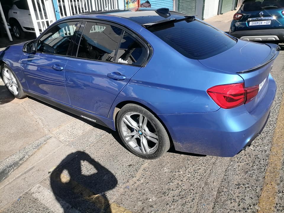 2016 BMW 320D F30 M-Sport Automatic Sunroof leather seat and sunroof Reserves Sensor