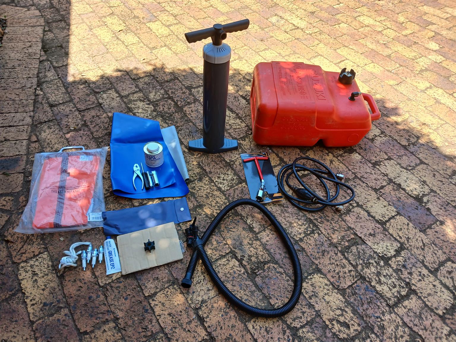 3,2 Mark rubber duck with 15hp Suzukie motor