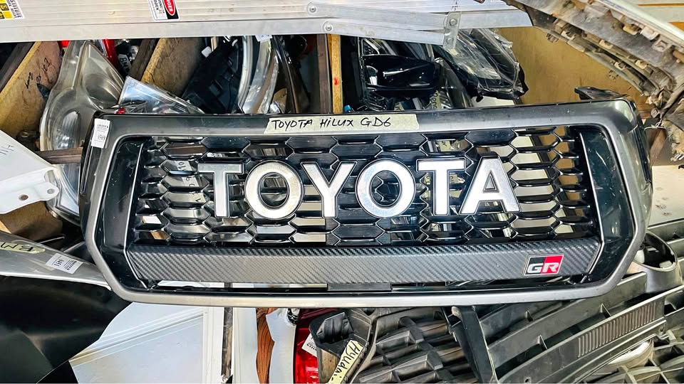 Toyota Hilux GD6 GR GRILL - Private Seller Toyota Hilux GD6 GR GRILL - Private Seller