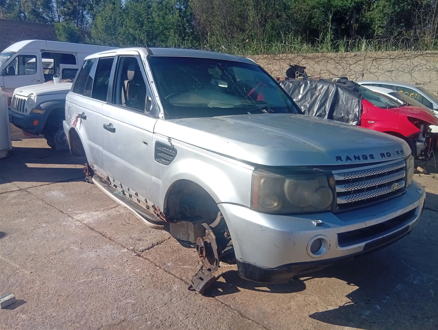 2008 range rover sport  tdv8 stripping for spares - Private Seller