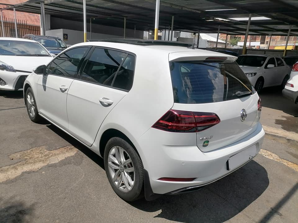 2018 Volkswagen Golf 7 1.0 TSI High line Sunroof leather interior