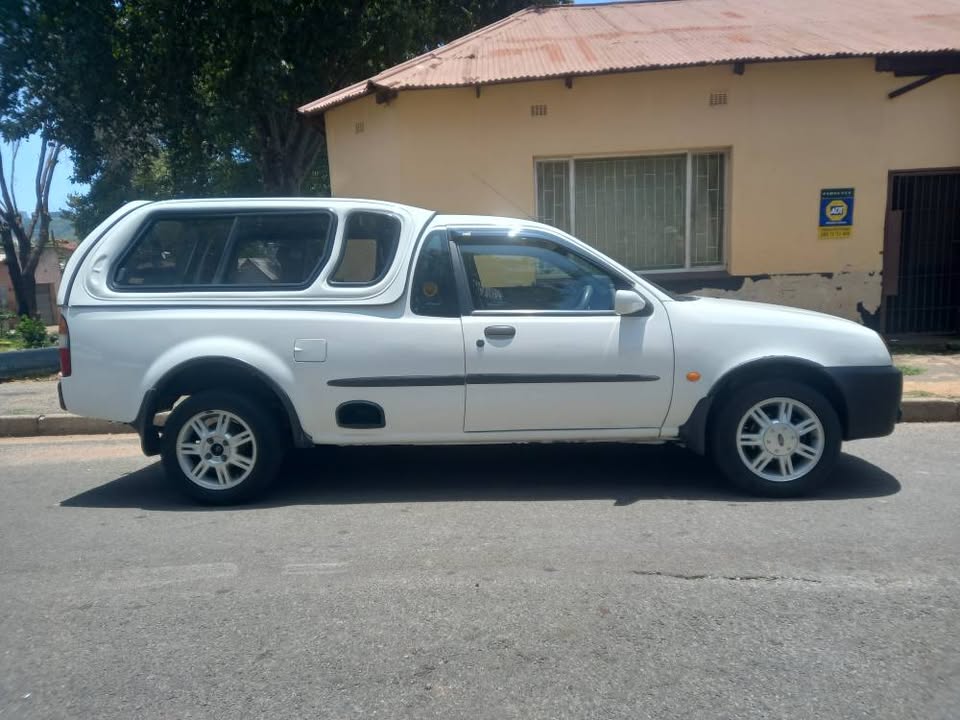 2005 Ford Bantam Bakkie 1.6 Petrol, Manual Transmission, White Color, Mileage