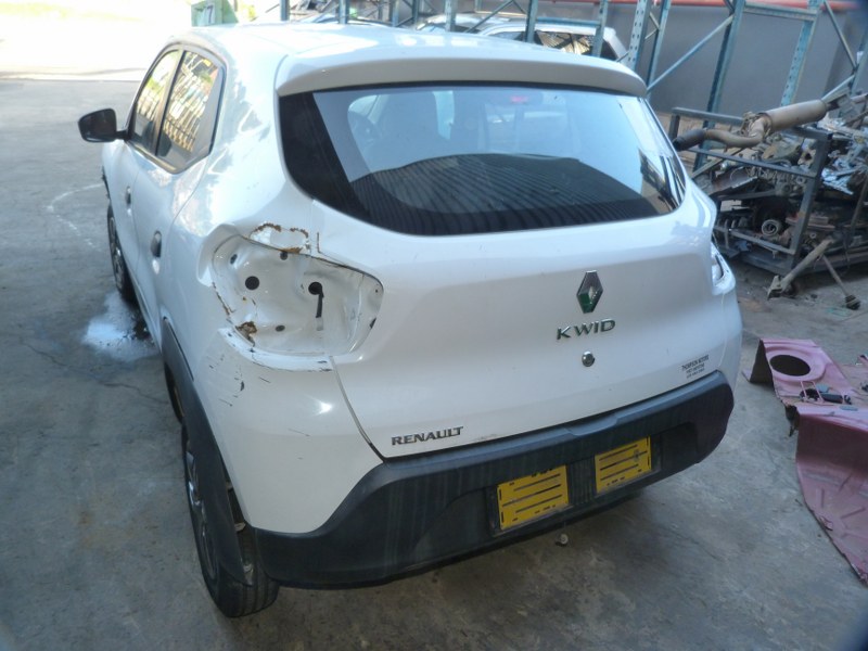 Renault Kwid 1.0 Manual B4DA White - 2017 SPARESBOYZ STRIPPING FOR SPARES - Private Seller