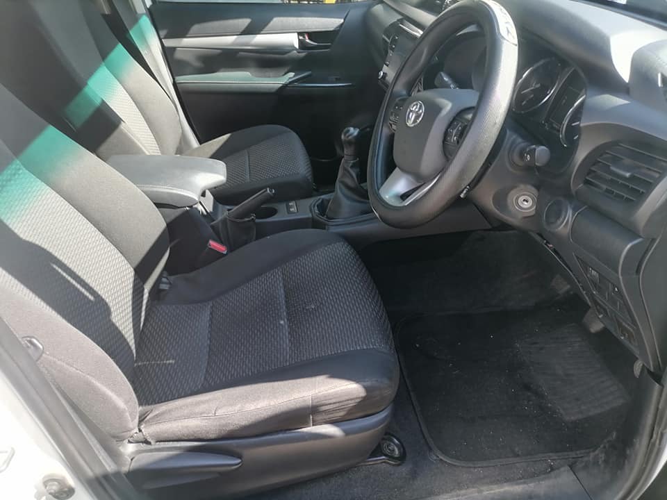 2021 Toyota Hilux 2.4 GD6 4x4 Double Cab with Canopy service book