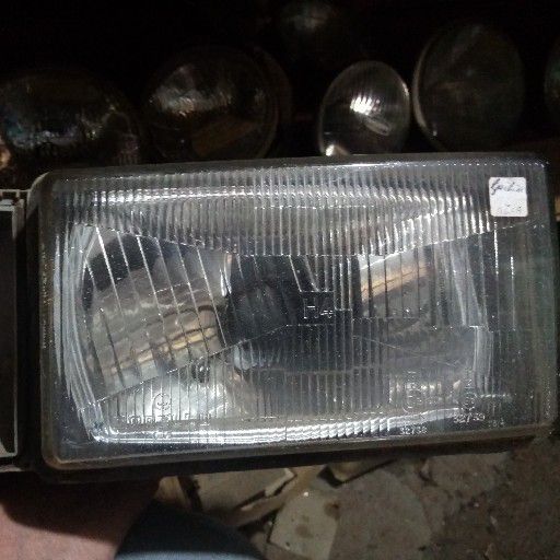 Giulia, head lamp - Private Seller Giulia, head lamp - Private Seller