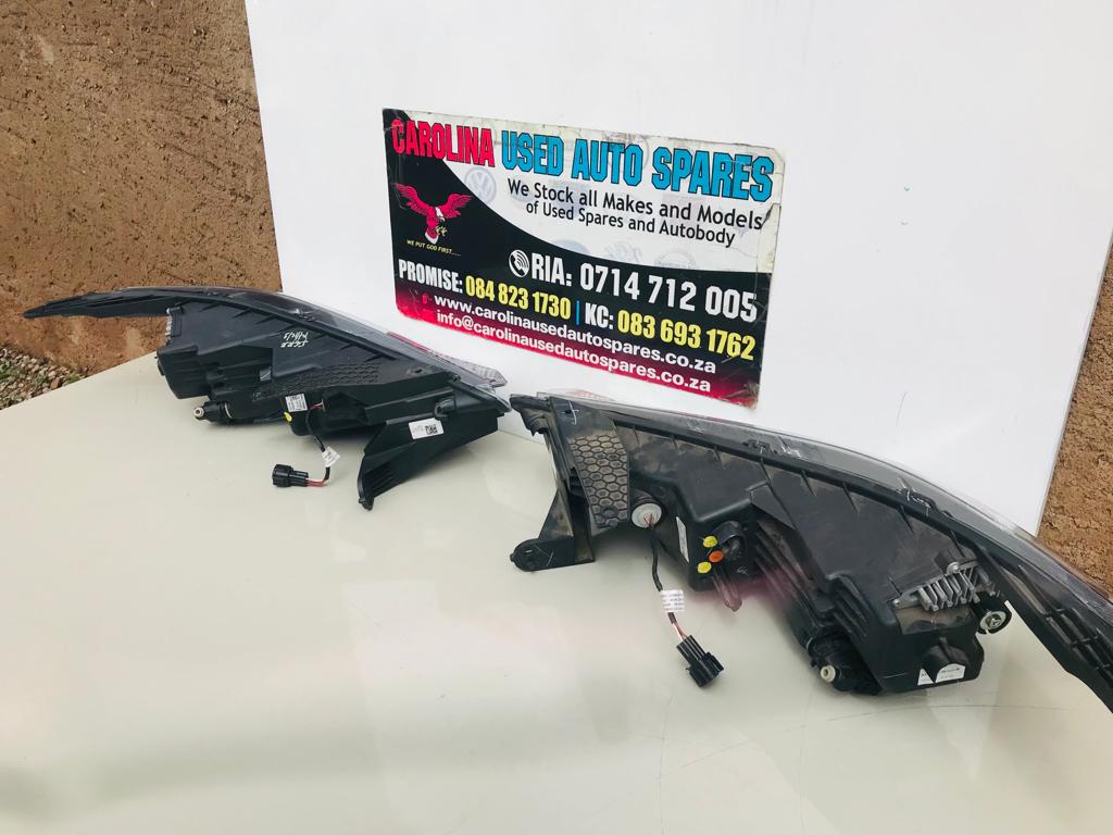Nissan Magnite left and right side Full LED headlights - Private Seller Nissan Magnite left and right side Full LED headlights - Private Seller