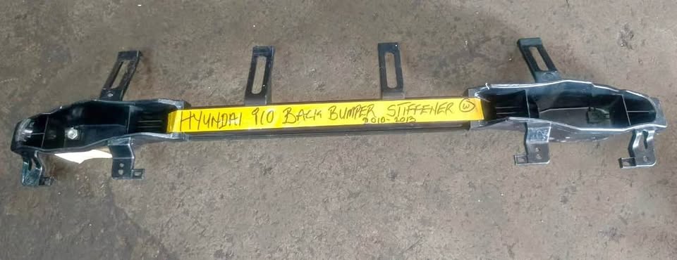 Hyundai i10 rear bumper stiffener - Private Seller Hyundai i10 rear bumper stiffener - Private Seller
