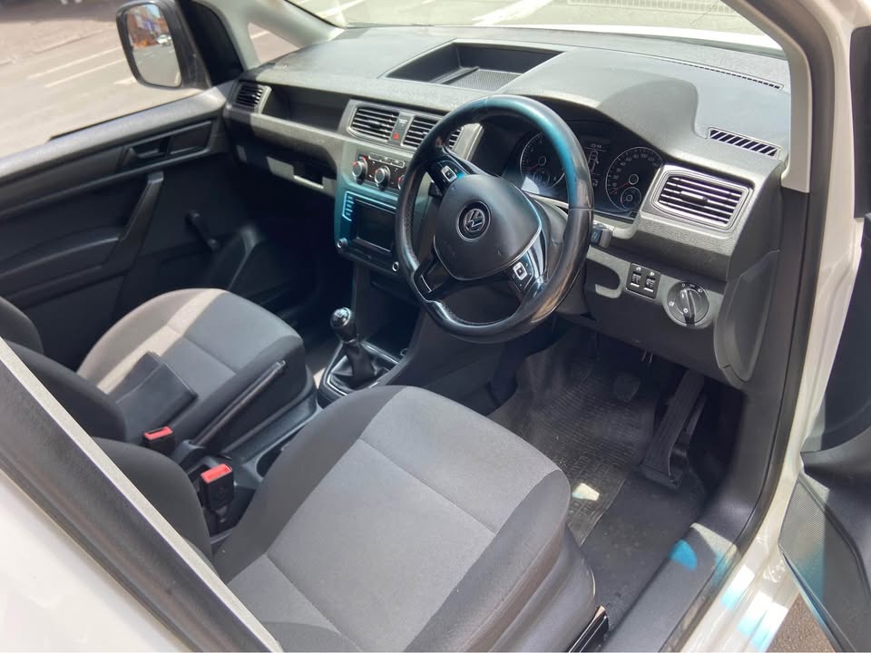 2020 Caddy 1.5  manual