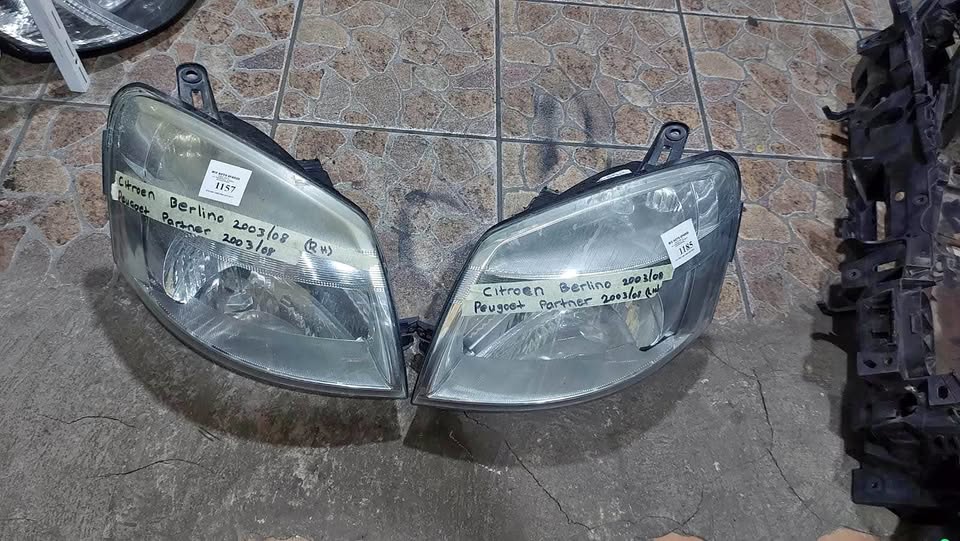 Peugeot Partner headlights - Private Seller Peugeot Partner headlights - Private Seller