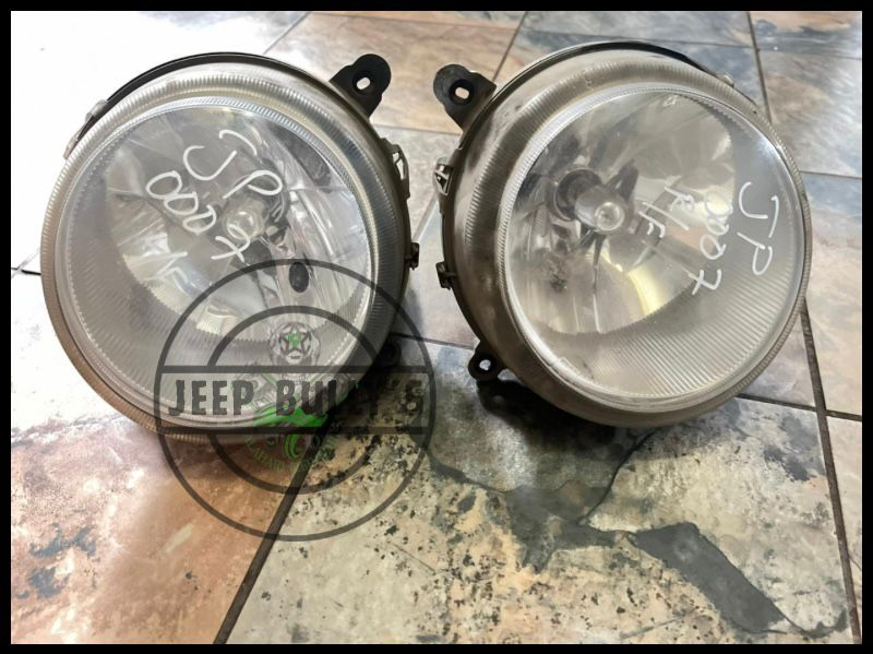 Jeep Patriot Headlamps (Used) - Private Seller Jeep Patriot Headlamps (Used) - Private Seller