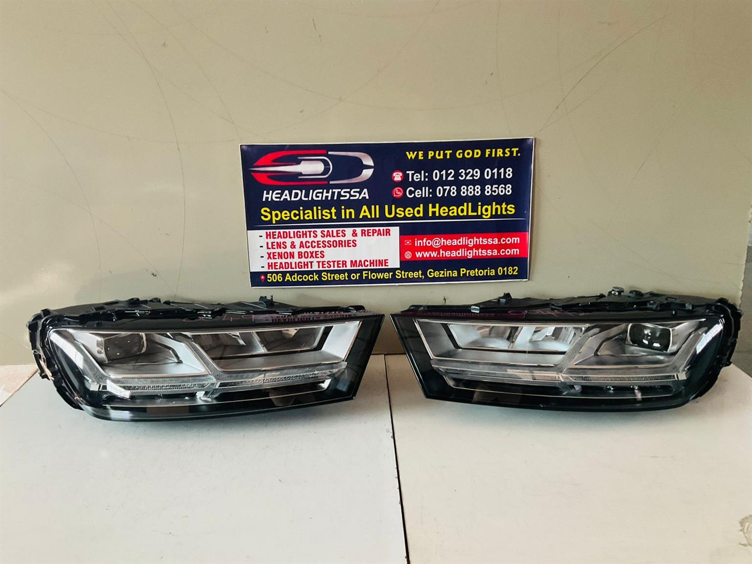 Audi Q7 left and right side LED xenon headlights - Private Seller Audi Q7 left and right side LED xenon headlights - Private Seller