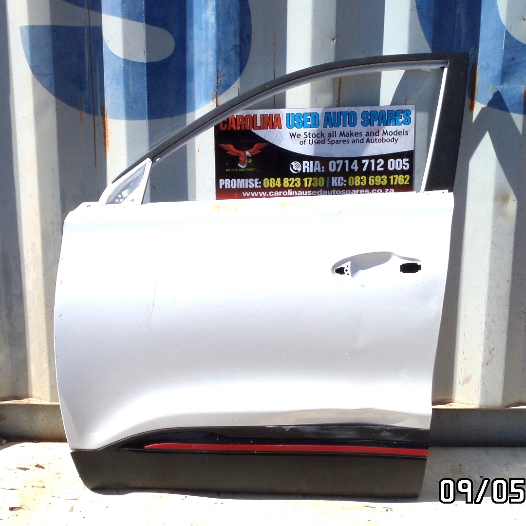 Chery Tiggo 4 pro left side front door with door trimming/moulding - Private Seller Chery Tiggo 4 pro left side front door with door trimming/moulding - Private Seller
