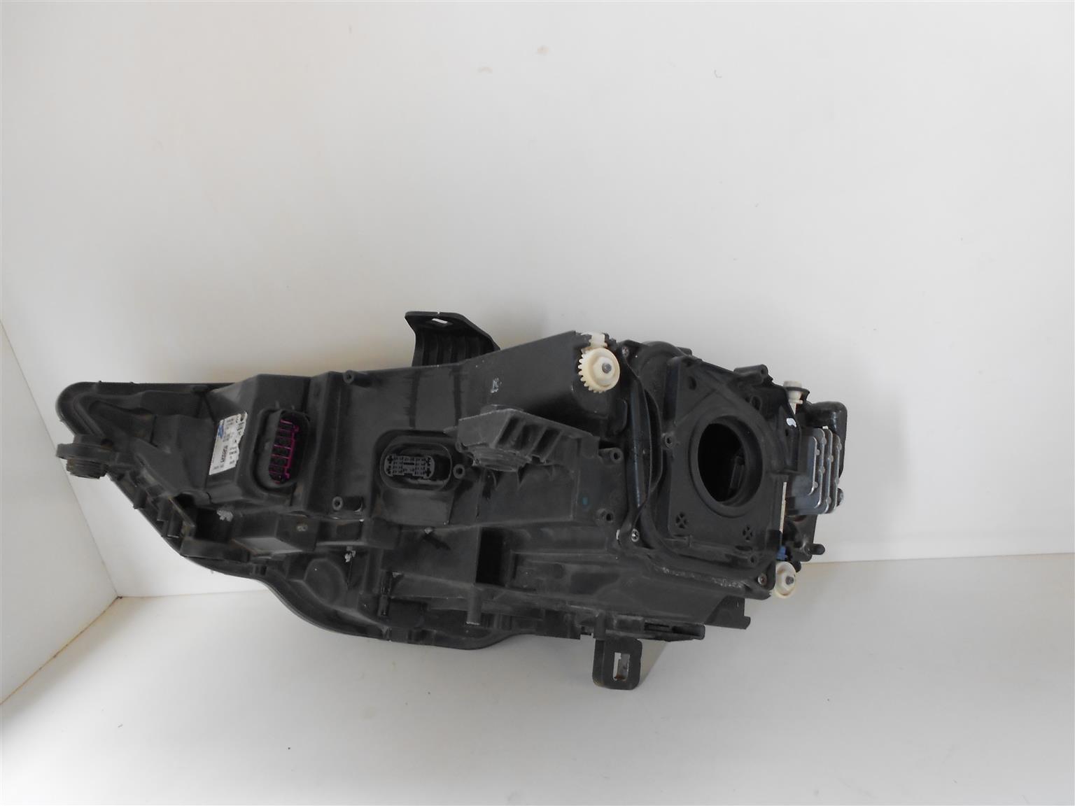 Audi SR3 Headlight - Private Seller Audi SR3 Headlight - Private Seller