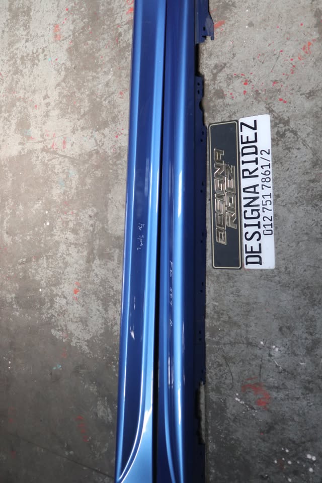 BMW F30 M SPORT BLUE SIDE SKIRTS - Private Seller BMW F30 M SPORT BLUE SIDE SKIRTS - Private Seller