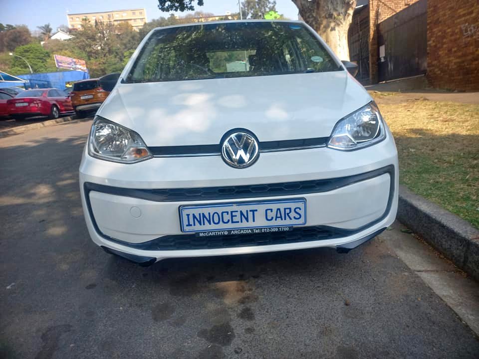 2018 VW UP 1.0 PETROL, MANUAL, WHITE COLOR, MILEAGE 130000KMS