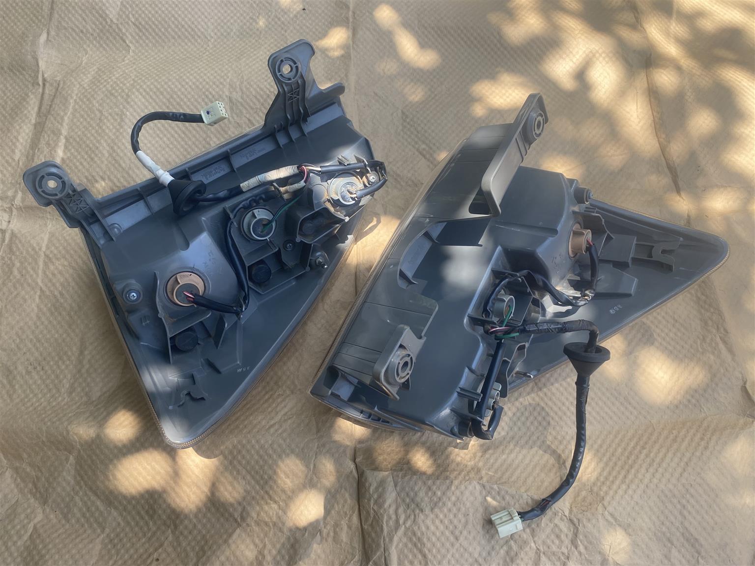 2010 DAIHATSU TERIOS TAIL LIGHTS FOR SALE. IN PRISTINE CONDITION - Private Seller