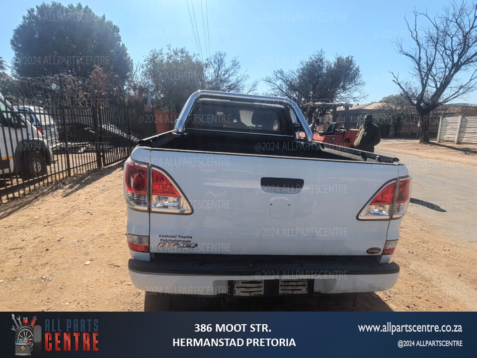 Mazda BT-50 2.2 stripping for parts