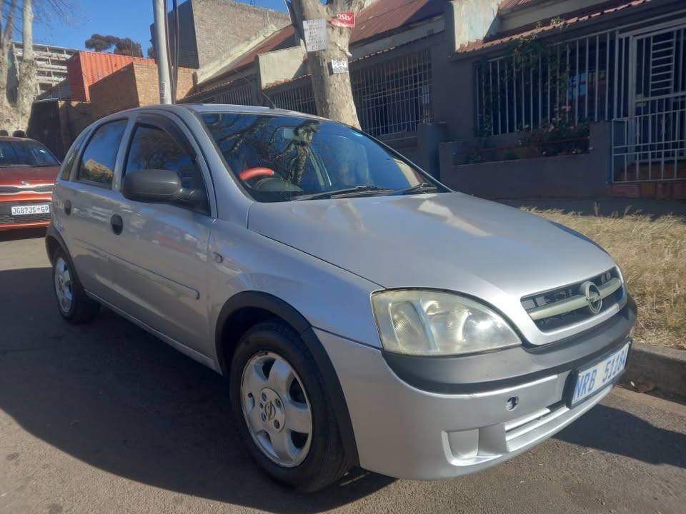 2006 Opel Corsa Gamma 1.4 Petrol, Manual, Silver, 92000kms