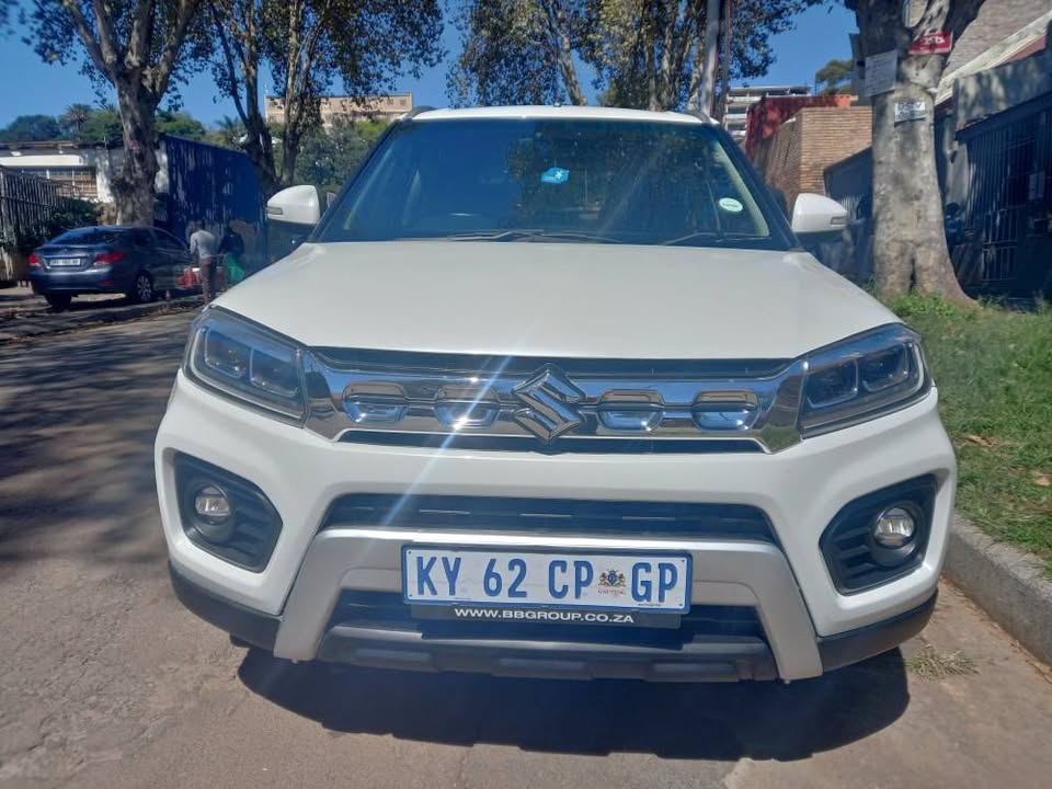 2023 SUZUKI VITARA BREZZA 1.5 PETROL, AUTOMATIC, WHITE, 23000KMS. SERVICE HISTORY