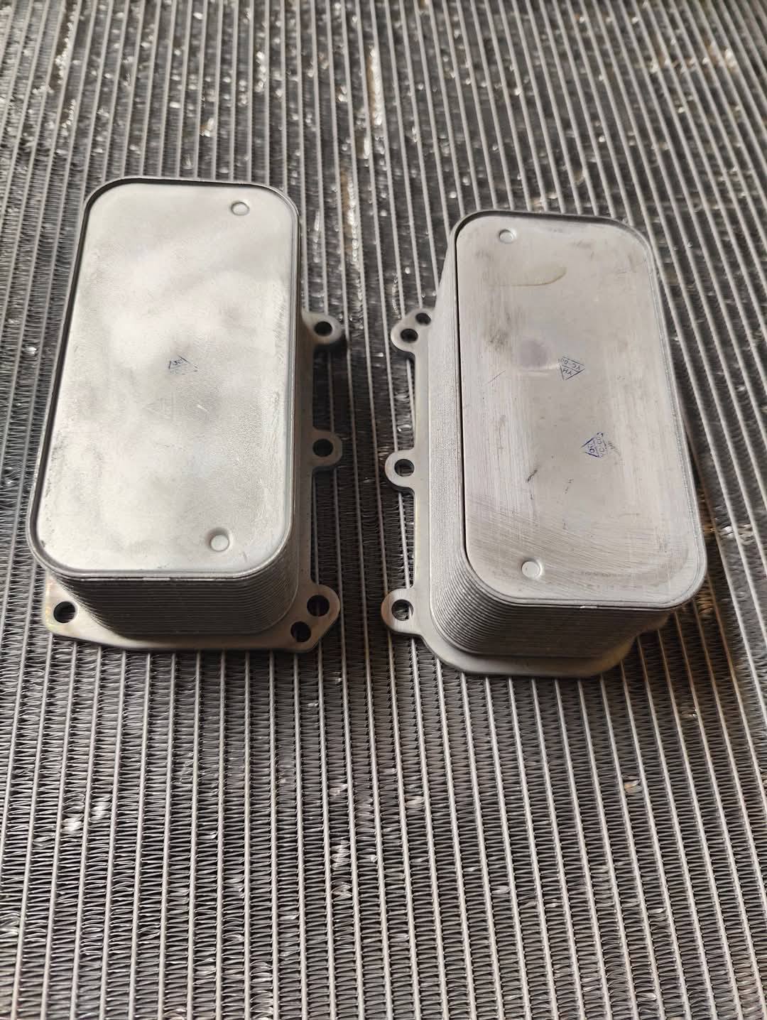 NEW M133 & M177 ENGINE OIL COOLER FOR MERCEDES BENZ - Private Seller