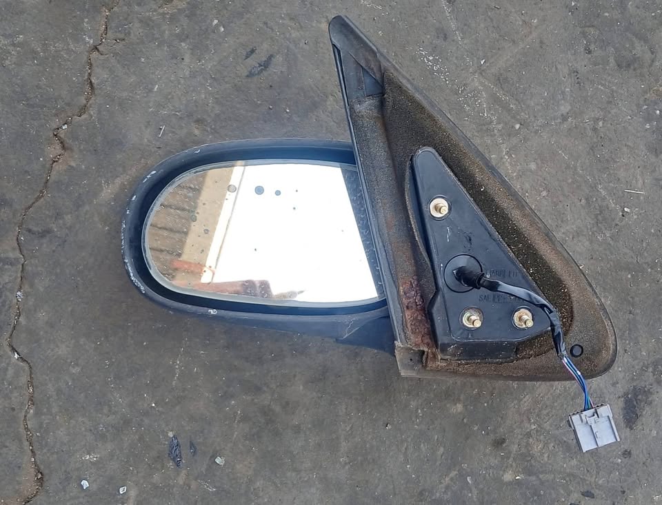 NISSAN ALMERA MIRROR FOR SALE - Private Seller NISSAN ALMERA MIRROR FOR SALE - Private Seller