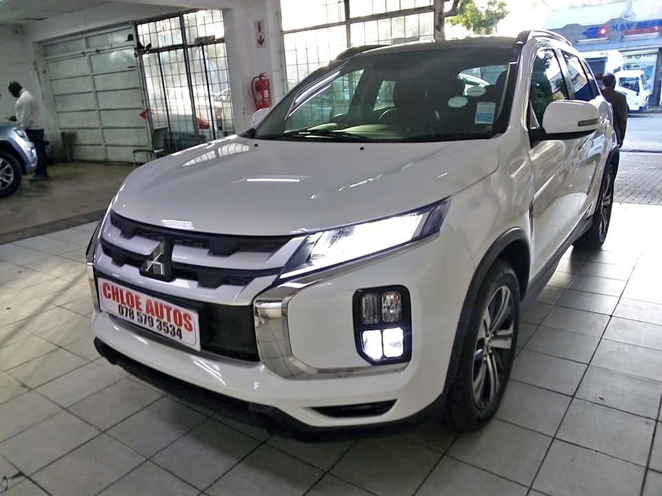 2021 Mitsubishi ASX 2.0Auto white color Panaromic Sunroof  Reverse Camera  Service Book  Spare Key