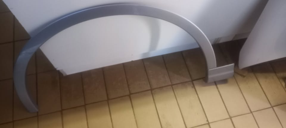 2020 AUDI Q7 WHEEL ARCH LEFT FOR SALE - Private Seller 2020 AUDI Q7 WHEEL ARCH LEFT FOR SALE - Private Seller