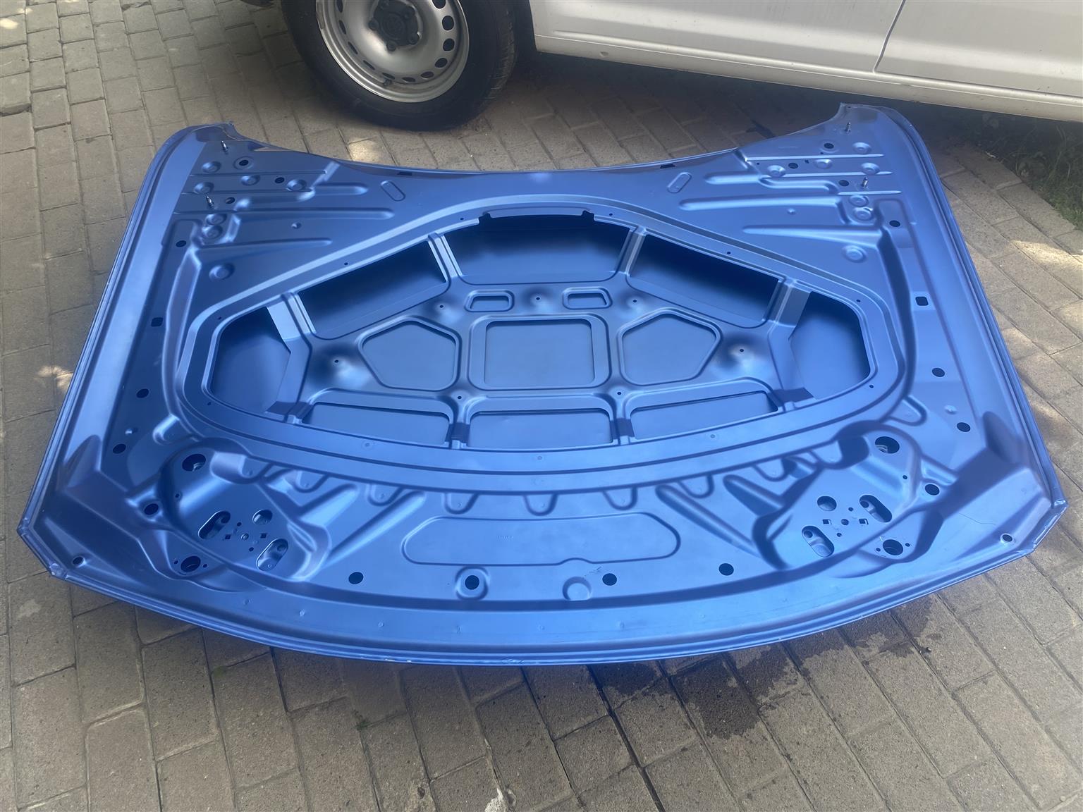 2017 BMW F30 BONNET FOR SALE. IN EXCELLENT CONDITION