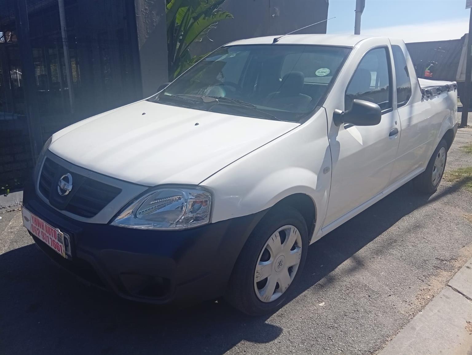 2018 Nissan NP200 1.6i AirCon SingleCab Bakkie Manual  Cloth Seats Good