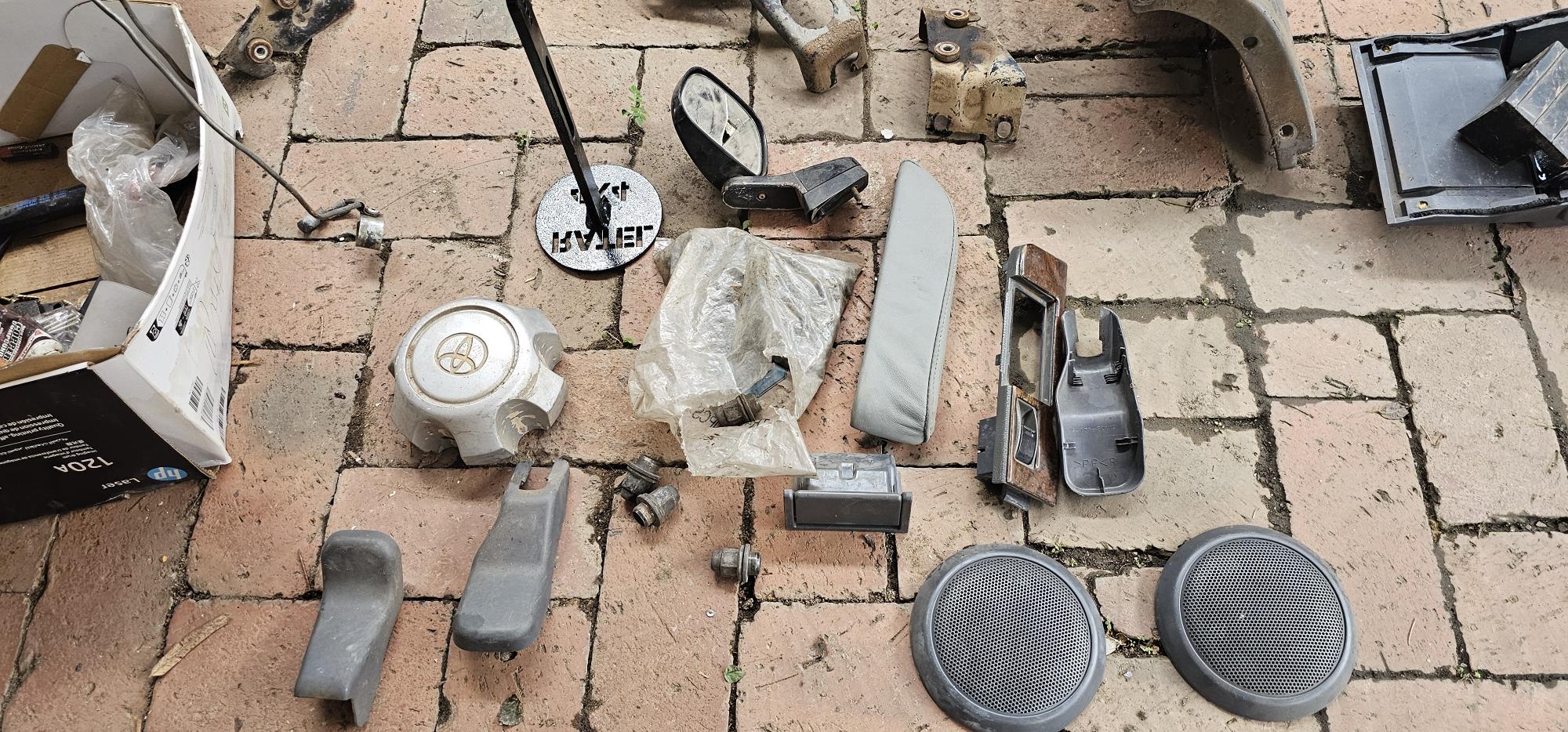 Land Cruiser 80 Series - Parts