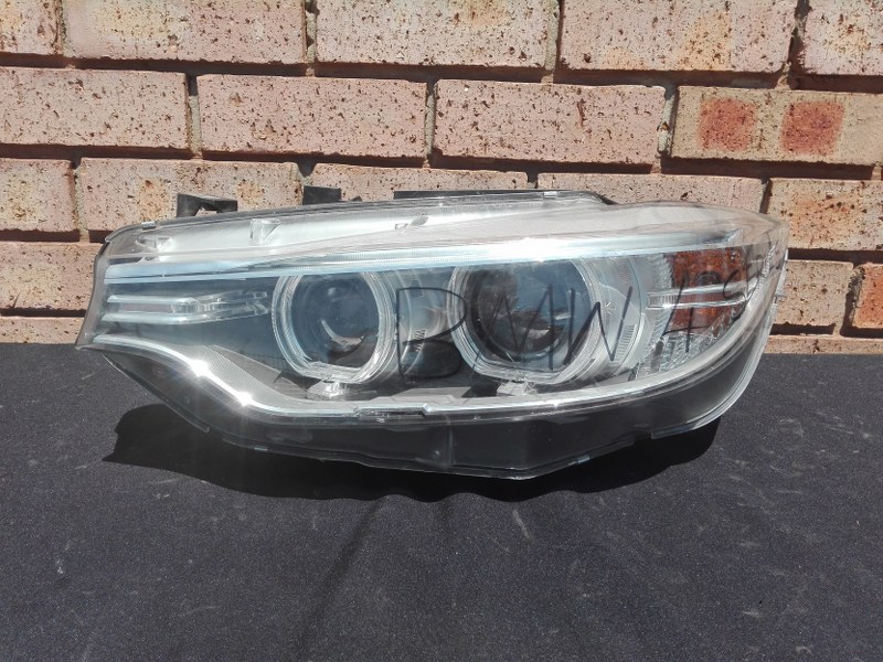 Bmw 4 series Left xenon Headlight - Private Seller Bmw 4 series Left xenon Headlight - Private Seller