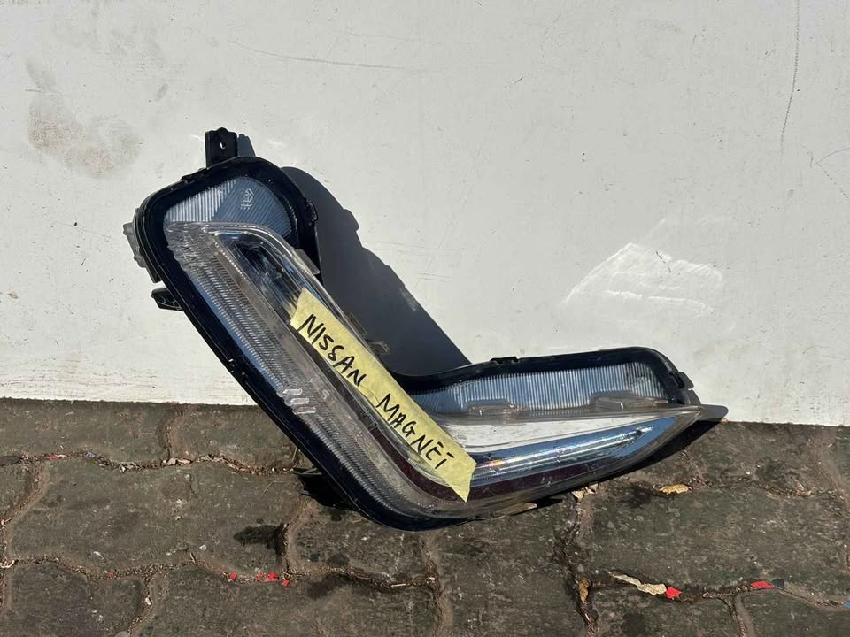 Nissan magnite headlight - Private Seller Nissan magnite headlight - Private Seller
