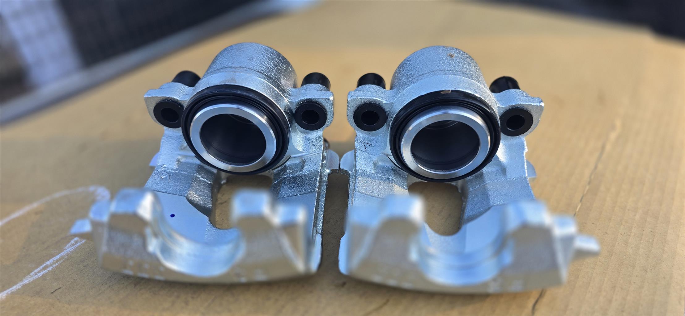 New stock arrivals  front caliper Audi a1  A3 8p Vw beetle  Caddy  G4  G5  Polo - Private Seller