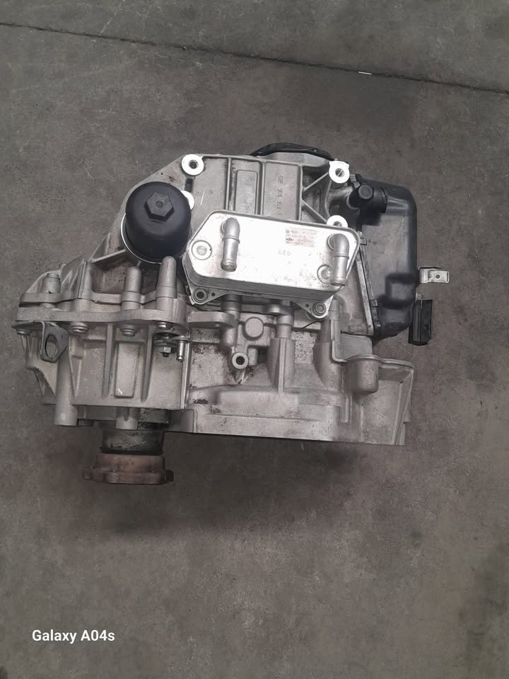 AUDI TT 2.0L FSI AUTOMATIC GEARBOX (BWA ENGINE ) FOR SALE - Private Seller AUDI TT 2.0L FSI AUTOMATIC GEARBOX (BWA ENGINE ) FOR SALE - Private Seller
