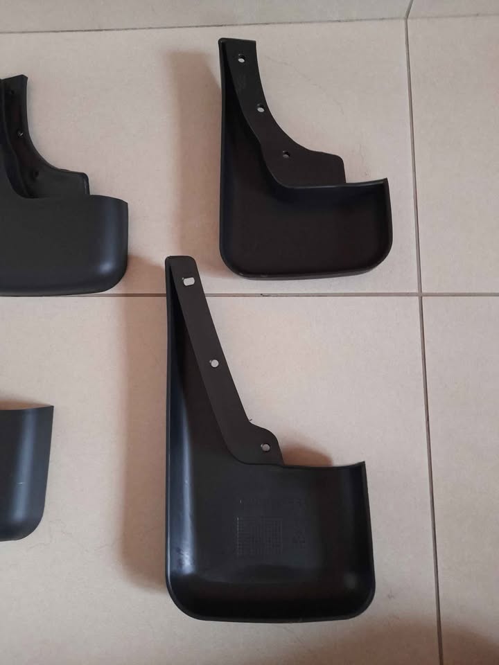 CHEVROLET UTILITY 12/17 BRAND NEW MUDFLAPS SET FORSALE PRICE