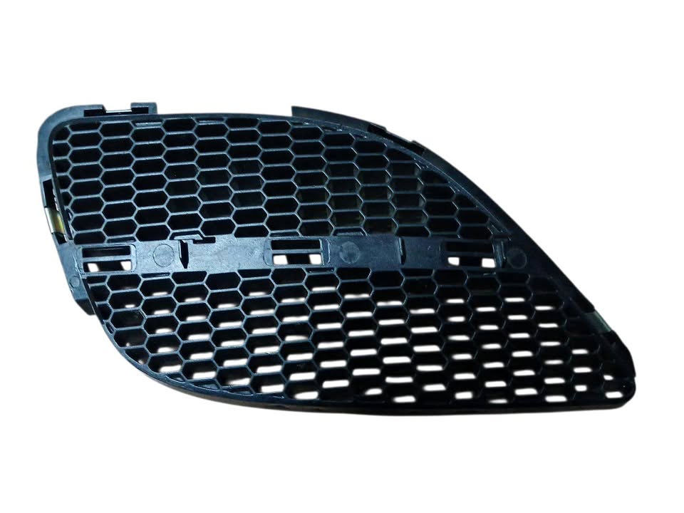 NISSAN ALMERA RADIATOR GRILLE FOR SALE - Private Seller NISSAN ALMERA RADIATOR GRILLE FOR SALE - Private Seller