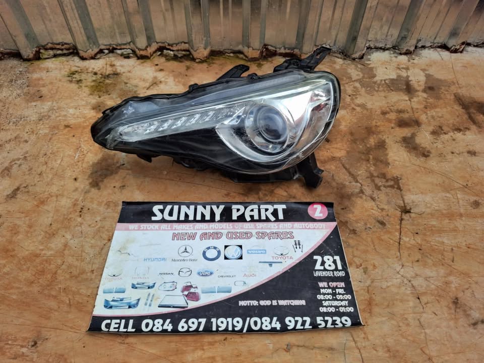 Toyota 85 Headlight - Private Seller Toyota 85 Headlight - Private Seller