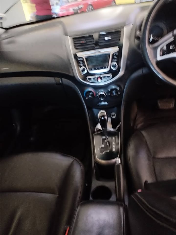 2017 HYUNDAI ACCENT 1.6  SEDAN AUTOMATIC