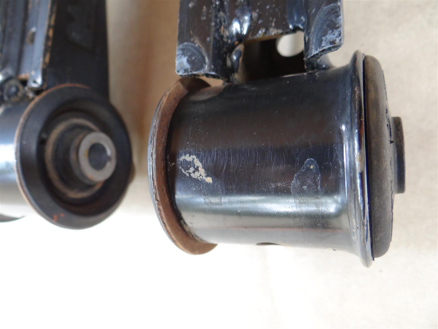 CONTROL ARMS – FRONT - RIGHT HAND SIDE – VW AMAROK