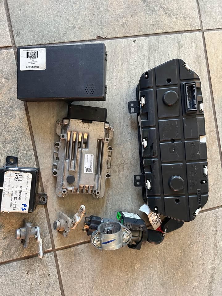 Mahindra Scorpio S10 SUV Lockset For Sale @Circle 7 Used Parts Call or WhatsApp - Private Seller