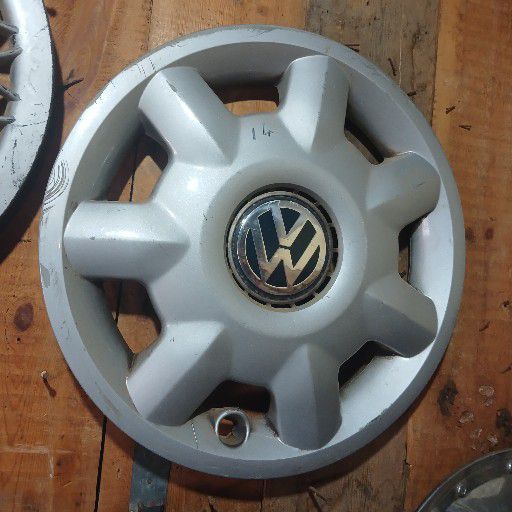 VW wheel cap - Private Seller VW wheel cap - Private Seller