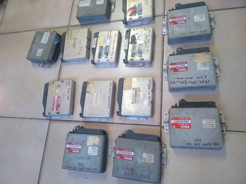 Associated computer box's for BMW for sale my number WhatsApp or cell