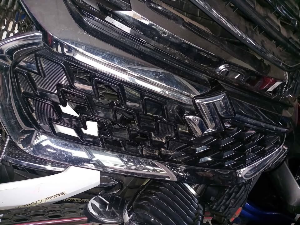 Suzuki fronx complete grill - Private Seller Suzuki fronx complete grill - Private Seller