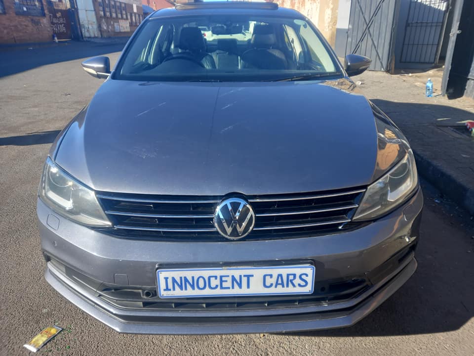 2018 JETA 7 SEDAN 1.4TSI HIGHLINE PETROL, AUTO DSG 7SPEED, SUNROOF, GREY COLOR