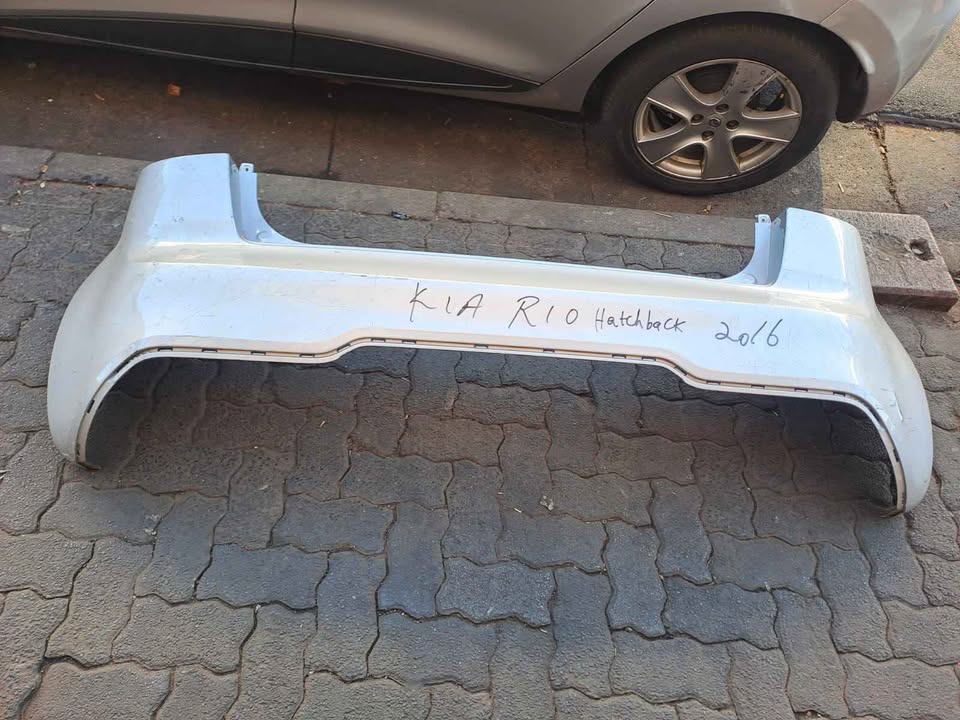 KIA RIO BACK BUMPER [HATCHBACK 2016 MODEL SHEL AVAILABLE NOW FOR SALE - Private Seller